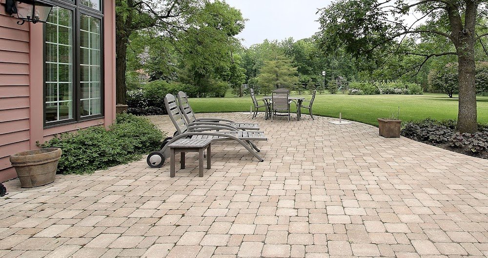 Hardscape & Landscaping Professionals