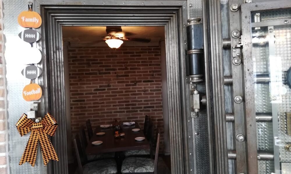 Plate & Palette Gastropub